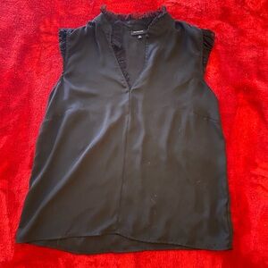 Who What Wear Black Ruffled Cap Sleeve Blouse